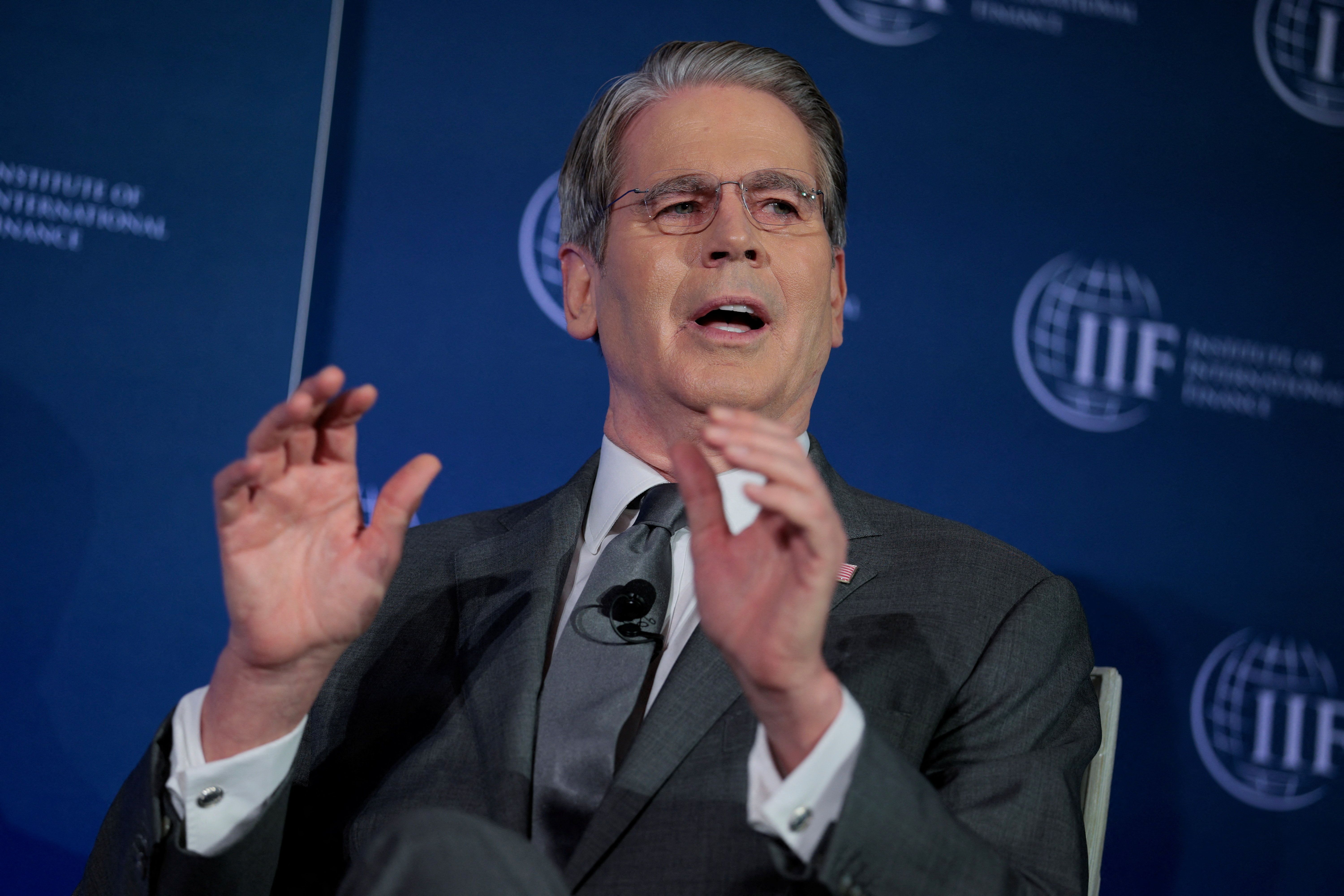 وزیر خزانه‌داری آمریکا: با تمام قوا وارد «خشم اقتصادی» علیه جمهوری اسلامی می‌شویم