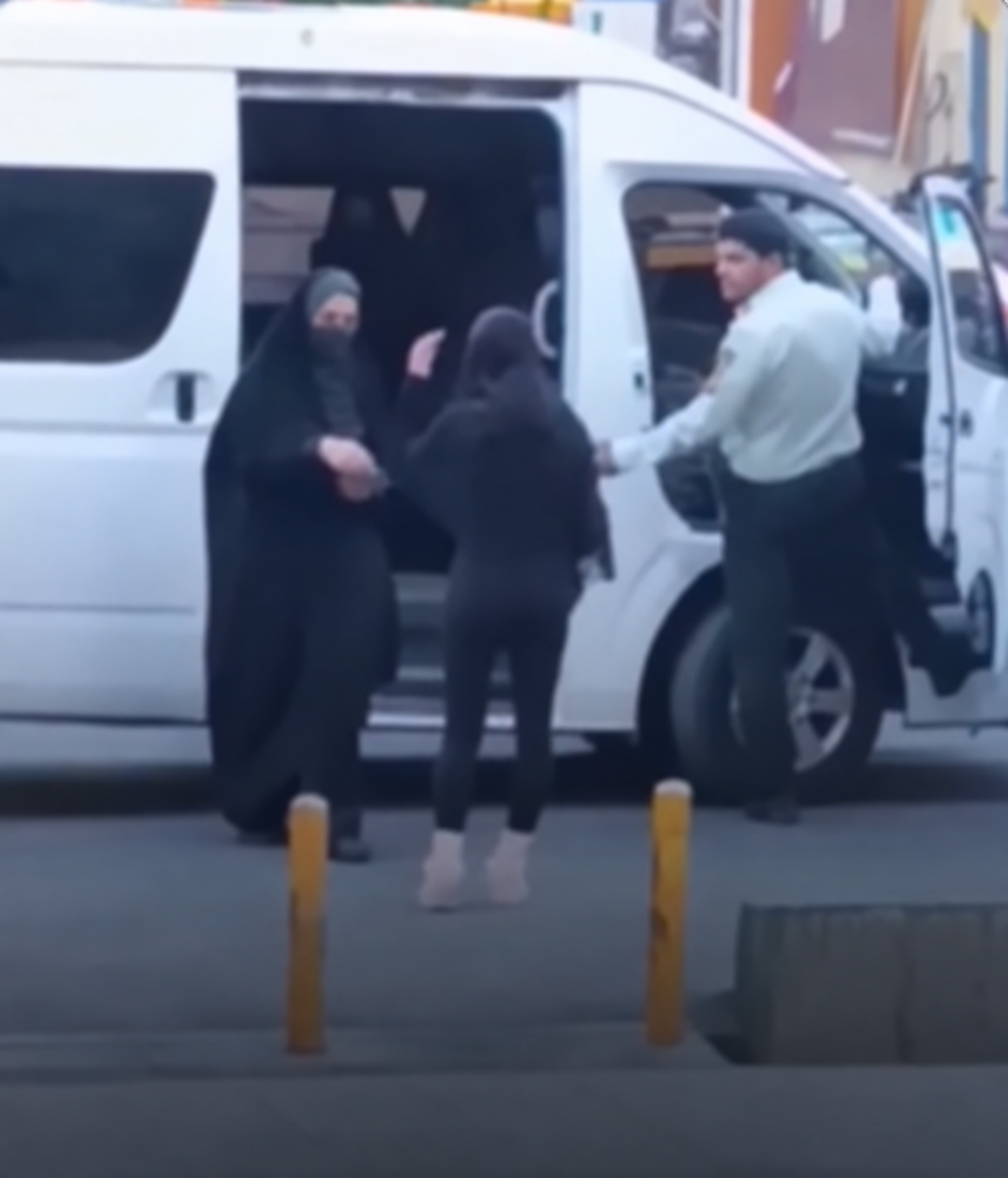 بازگشت گشت ارشاد به خیابان‌ها در آستانه سالگرد قتل حکومتی مهسا امینی