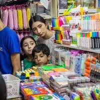 گرانی لوازمالتحریر و هزینههای کمرشکن مدرسه به ترک تحصیل کودکان دامن میزند