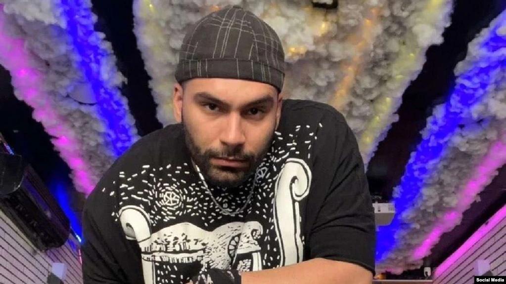 Protesters Hold Fresh Anti-Government Gatherings In Tehran 