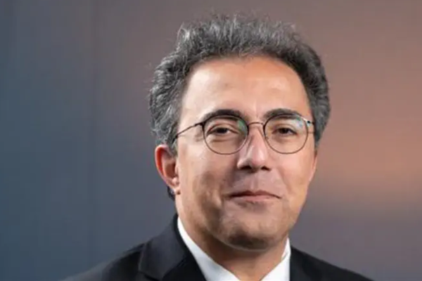 Deportation means death for Iran dissident in ICE lockup, supporters say