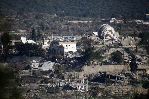 Renewed Israeli air strikes pound Hezbollah, Houthi targets