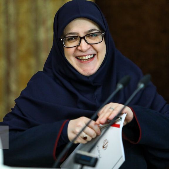 الحكومة الإيرانية: الإغلاق لا يحل أزمة الكهرباء… والناس تقبّلوا حجب الإنترنت أثناء الحرب