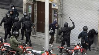 چند دهه در سایه ترومای جمعی: از فجایع گذشته تا سرکوب اعتراضات و تداوم ترومای مزمن