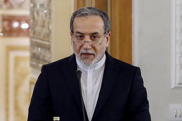 Iran rules out talks with US, criticizes Europe