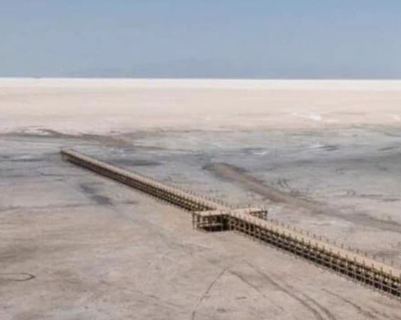 مظاهرات نسائية شمال غربي إيران بسبب جفاف بحيرة أرومية.. ومعتقل سابق: إرث نظام فاشل