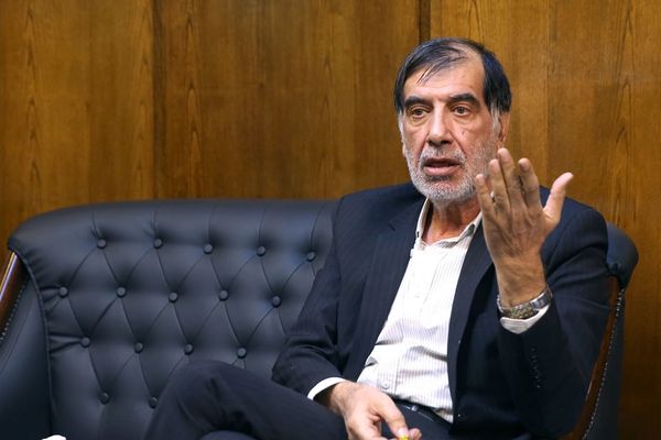 مسؤول إيراني يطالب بـ"حكم رشيد" مقبول من الجميع.. وإصلاح النظام "من جوانبه المرنة"