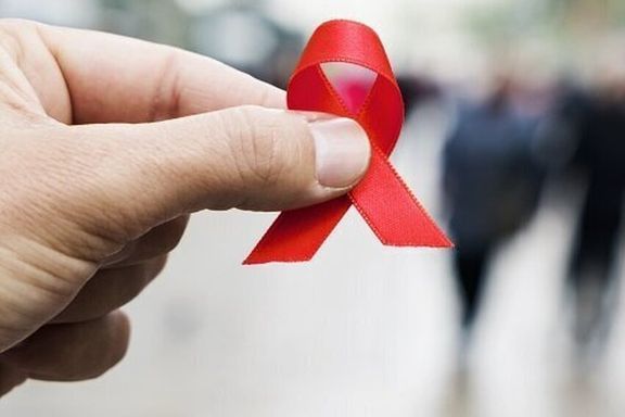 رییس مرکز تحقیقات ایدز: حدود ۴۵ هزار نفر در ایران مبتلا به اچآیوی هستند