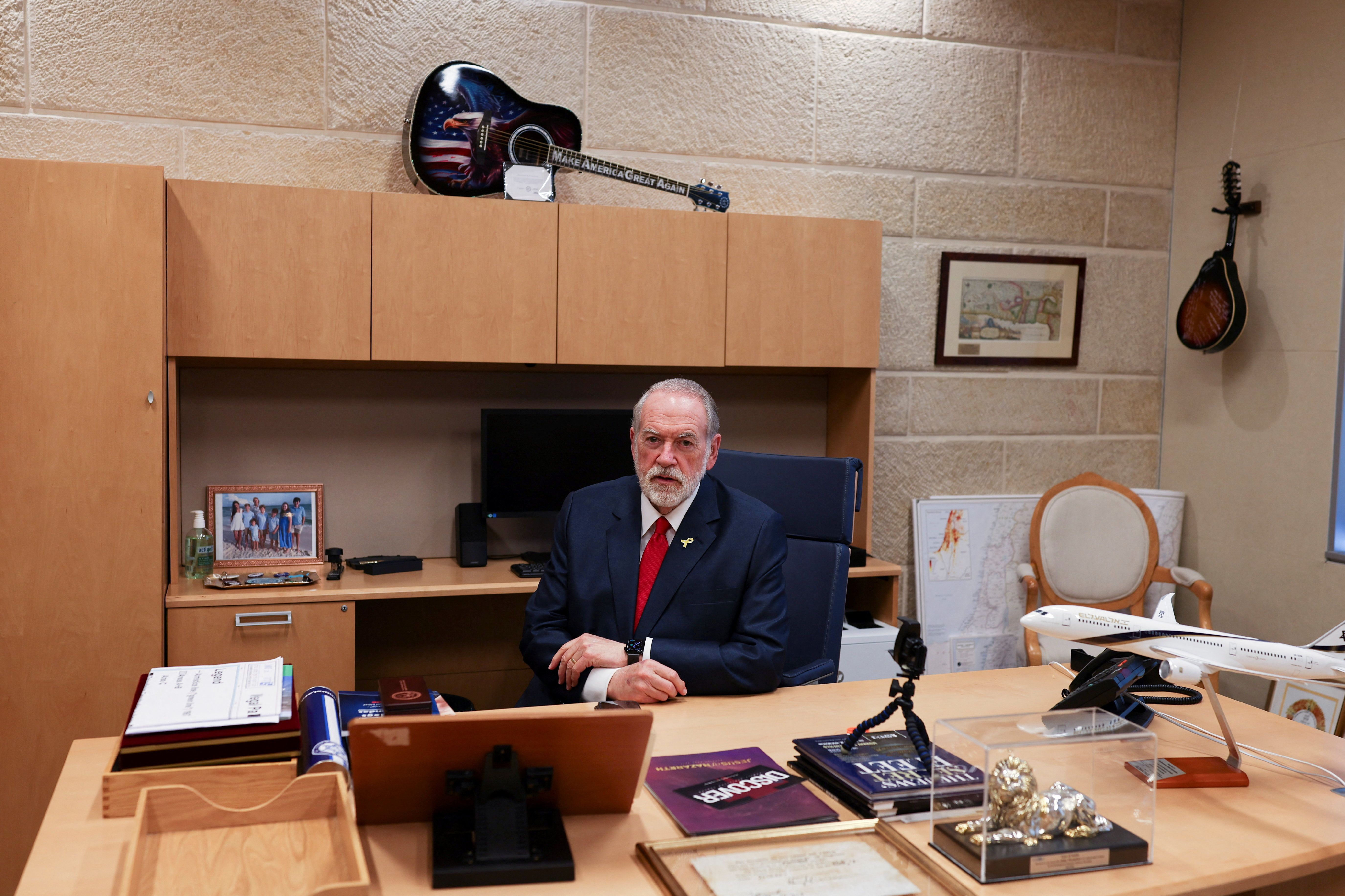 سفیر آمریکا در اسرائیل درباره فروپاشی اقتصادی در کرانه باختری ابراز نگرانی کرد