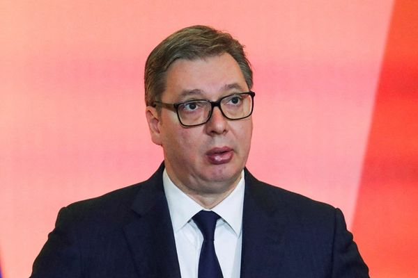 رییسجمهوری صربستان: آمریکا ممکن است ظرف ۴۸ ساعت آینده به جمهوری اسلامی حمله کند