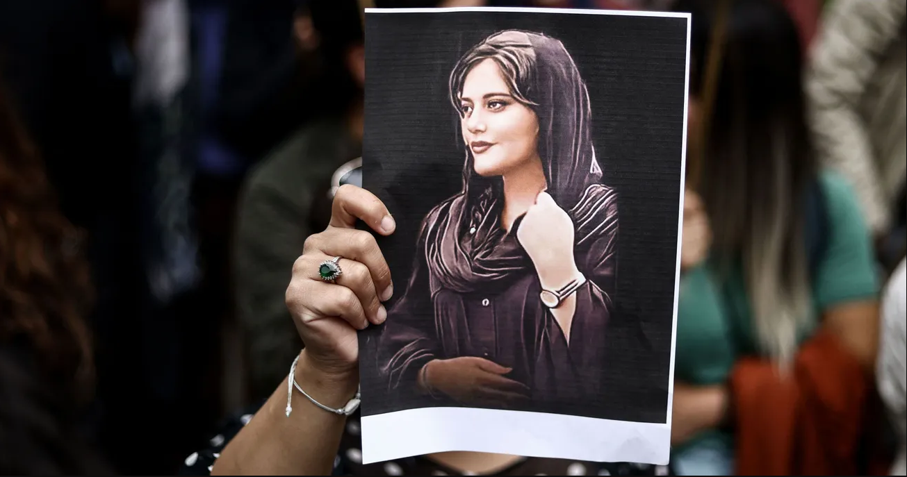 خیزش سراسری علیه جمهوری اسلامی؛ فراخوان‌های تجمع در روزهای پنج‌شنبه و شنبه در ایران و جهان