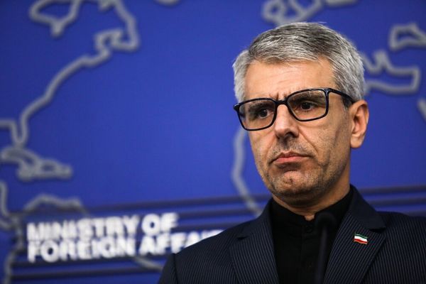 پس از حمایت ترامپ از معترضان، بقایی گمانهزنی درباره حمله به ایران را «جنگ روانی» دانست