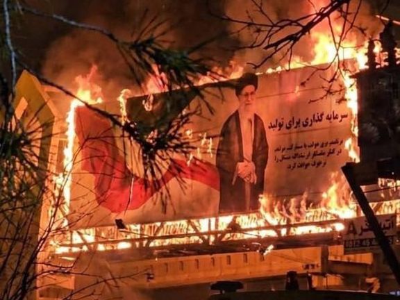 شاهزاده رضا پهلوی خواهان تداوم تسخیر خیابانها و ایجاد راهبندان برای جلوگیری از سرکوب شد