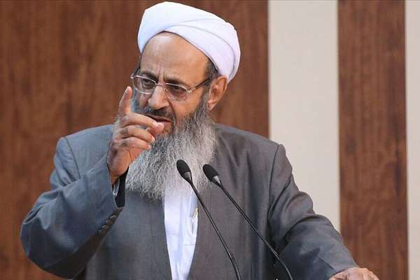 مولوی عبدالحمید: آمار بالای کشتههای اعتراضات، مردم را «حیرتزده» کرده است
