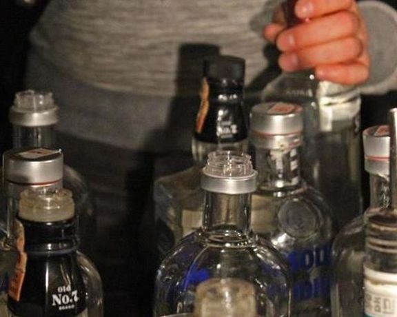 ضحايا الكحول المغشوش شمالي إيران يصل إلى 17 وفاة.. واثنان في الجنوب حالتهما حرجة