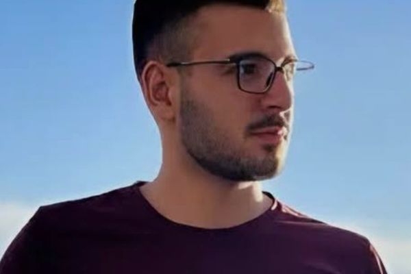 والد سجين سياسي محكوم بالإعدام: نجلي معتقل منذ 18 شهرًا والقضية تنتظر العفو