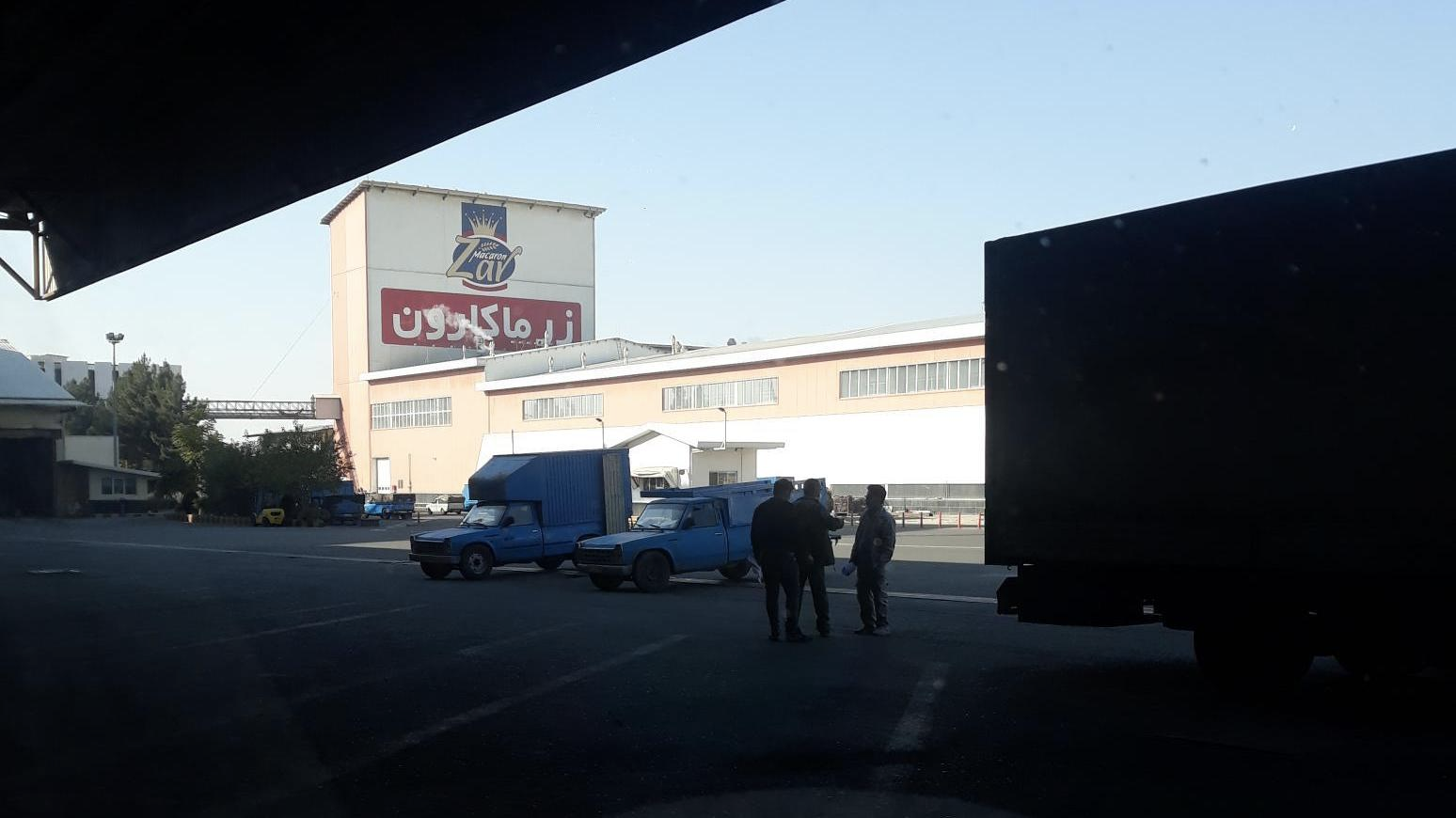 تشکیل جلسه شورای عالی امنیت ملی درباره بحران خودرو؛ صدور مجوز تولید خودرو برای زر ماکارون