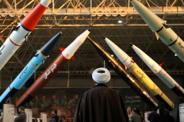 تلگراف: ذخایر موشکی ایران رو به پایان است