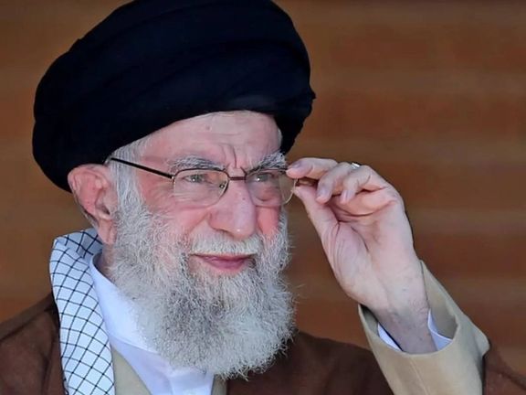 خامنهای: من که نرفتهام اما میگویند در کشورهای معروف مردم فقط دنبال یک لقمه نان هستند