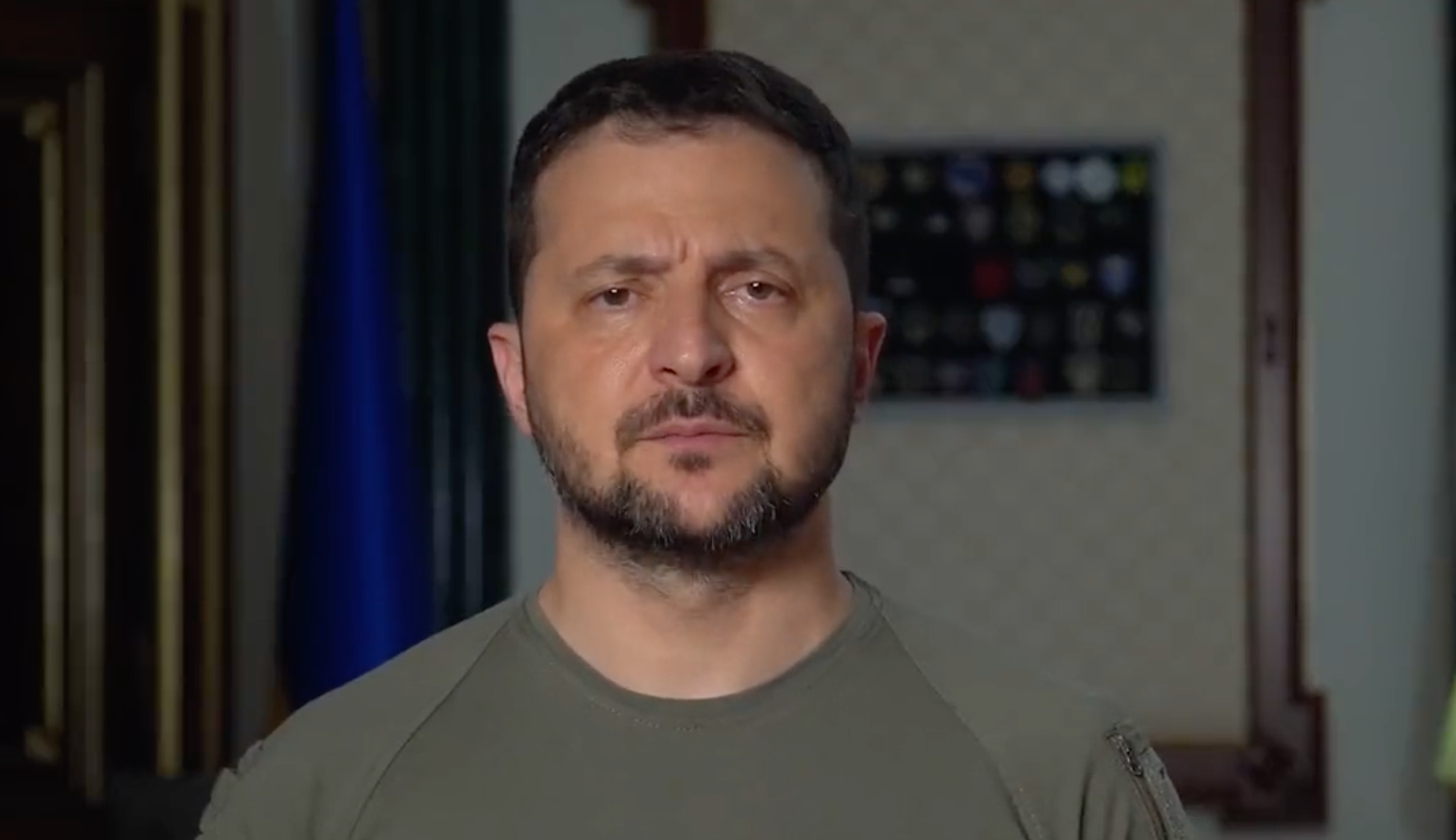 زلنسکی خواستار واکنش مردم ایران علیه جمهوری اسلامی برای جلوگیری از ارائه پهپاد به روسیه شد