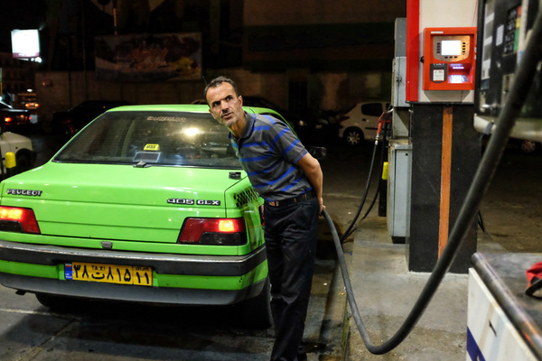 Iran officially rolls out higher gas price under new three-tier system