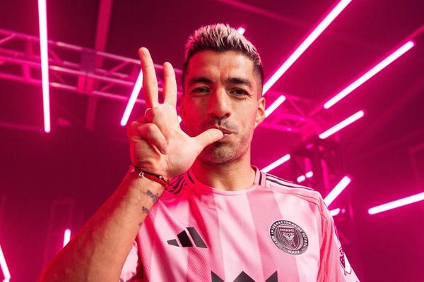 قرارداد لوئیس سوارز با اینترمیامی تا پایان فصل ۲۰۲۶ تمدید شد