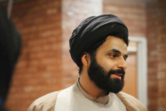 مهدی صدرالساداتی، داماد مدرسی یزدی عضو شورای نگهبان است که مدتی خود را به عنوان طلبهای عدالتخواه معرفی کرد و در نهایت خلع لباس شد