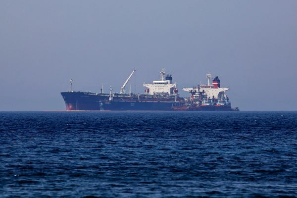 Trade Data Highlights Malaysia's Role in Shipping Iranian Oil to China