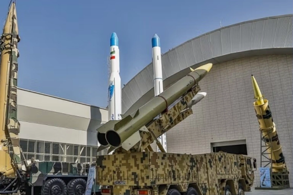 فوكس نيوز: عدد الصواريخ الإيرانية تراجع من 3 آلاف إلى ما بين ألف و1500 صاروخ