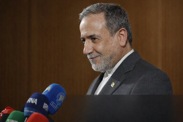 وزير الخارجية الإيراني: العدو يسعى لإثارة السخط الاقتصادي.. لكنه سيحمل هذا الحلم إلى قبره