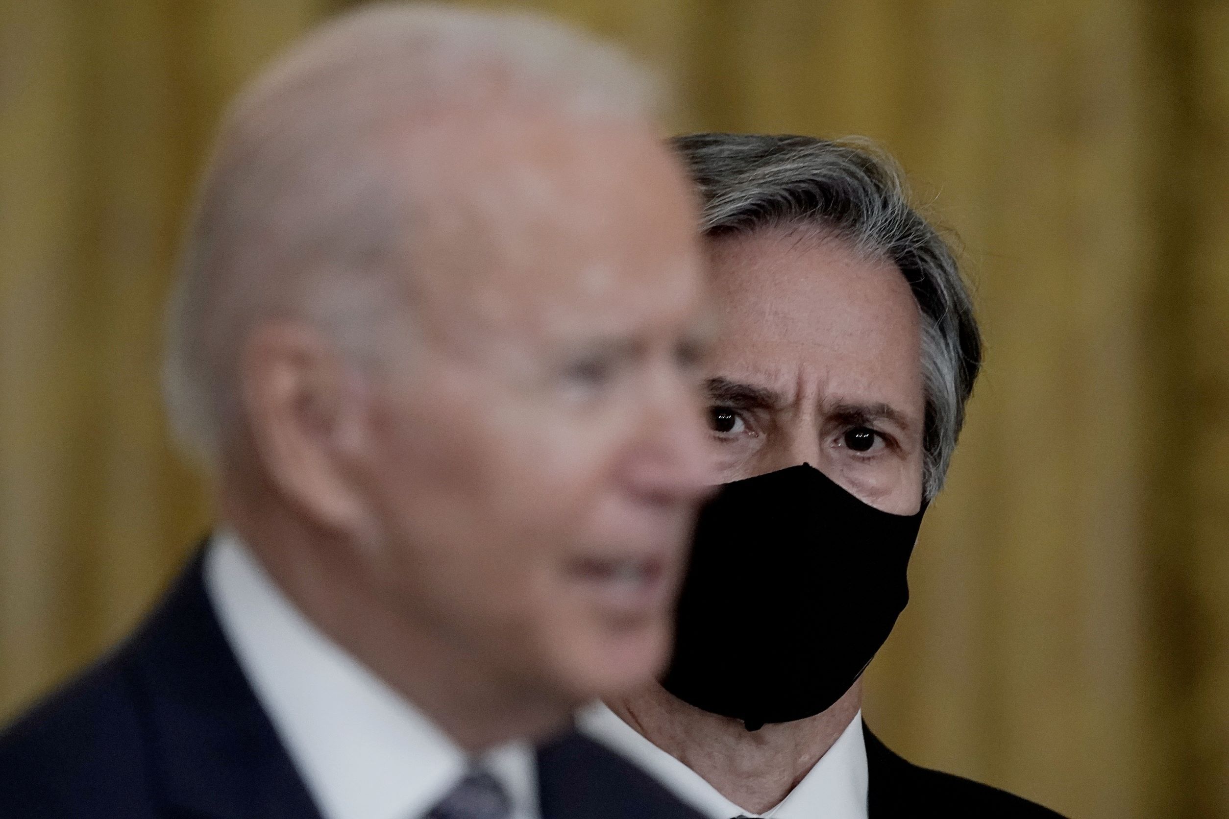 Leading Iran Website: US Hanging 'Damocles Sword' Over Tehran’s Head