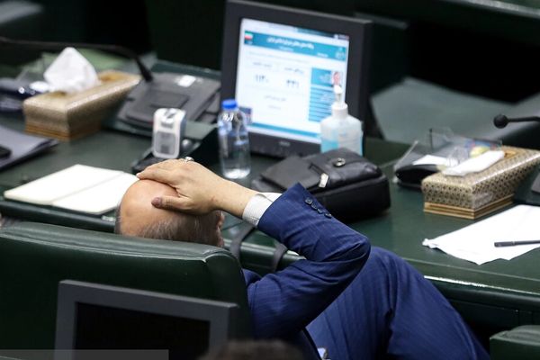 Domestic issues dog Tehran as it negotiates with Washington