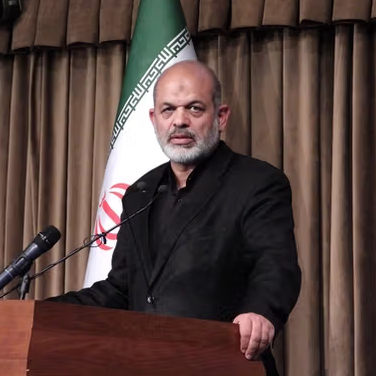 تعيين أحمد وحيدي المتهم بتفجير المركز اليهودي بالأرجنتين نائبا لقائد الحرس الثوري الإيراني