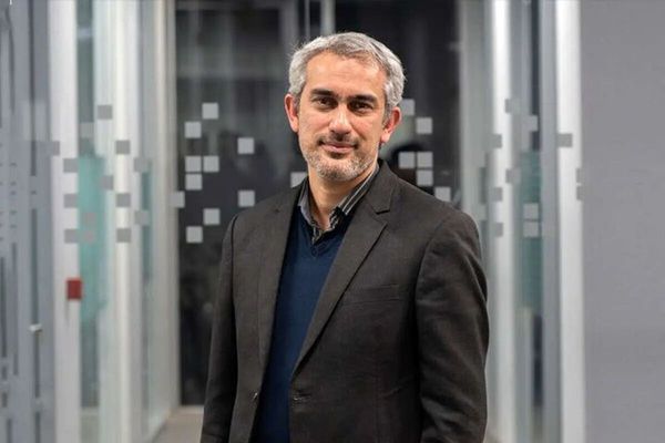 Tehran hardliners bash US-educated nominee for economy minister