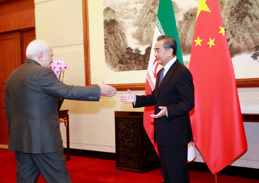 چین: از منافعمان در رابطه با ایران دفاع می‌کنیم؛ هشداری مبنی بر تحریم نفت ایران از آمریکا نگرفته‌ایم