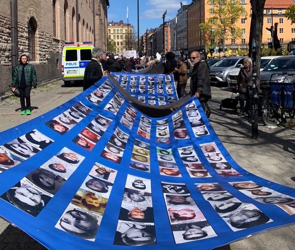 معرض ضحايا النظام الإيراني في السويد.. ومسيرة احتجاجية عالمية يوم 16 سبتمبر المقبل