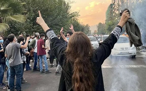 خبرگزاری وابسته به سپاه: اگر سلبریتیها علیه نظام حرف زدند مبلغ قراردادشان پس گرفته شود