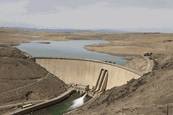 مسؤول إيراني: العام المائي الماضي كان الأشد جفافًا خلال القرن الأخير