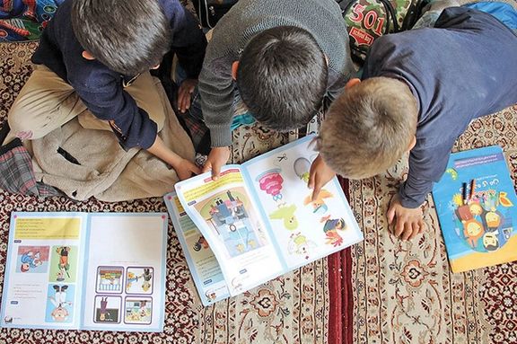 صداوسیما: در پی مشکل سامانه آموزش و پرورش، دانشآموزان مجبور به خرید کتاب دستدوم شدهاند