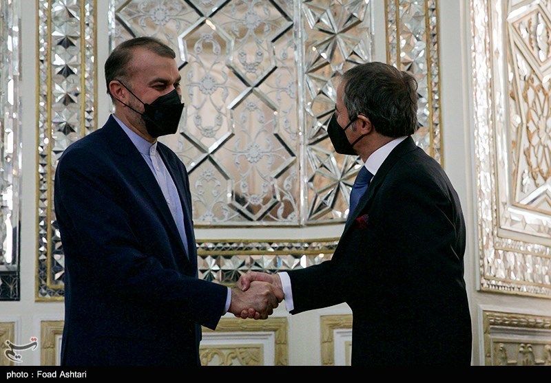 UN Nuclear Chief Ends Iran Trip With Questions Left Hanging