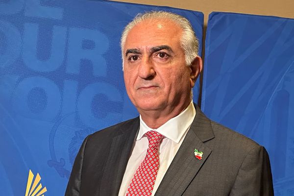 ولي عهد إيران السابق: لا حاجة إلى تدخل عسكري.. التغيير في إيران سيصنعه الشعب بنفسه