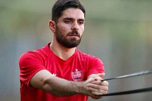 با آسیبدیدگی در رباط خارجی: احتمال دوری ۴ ماهه محمد عمری از ترکیب پرسپولیس