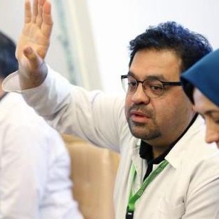 رییس مرکز تحقیقات ویروسشناسی: پیک ششم نزدیک و خطرناک است، مدارس را بازگشایی نکنید