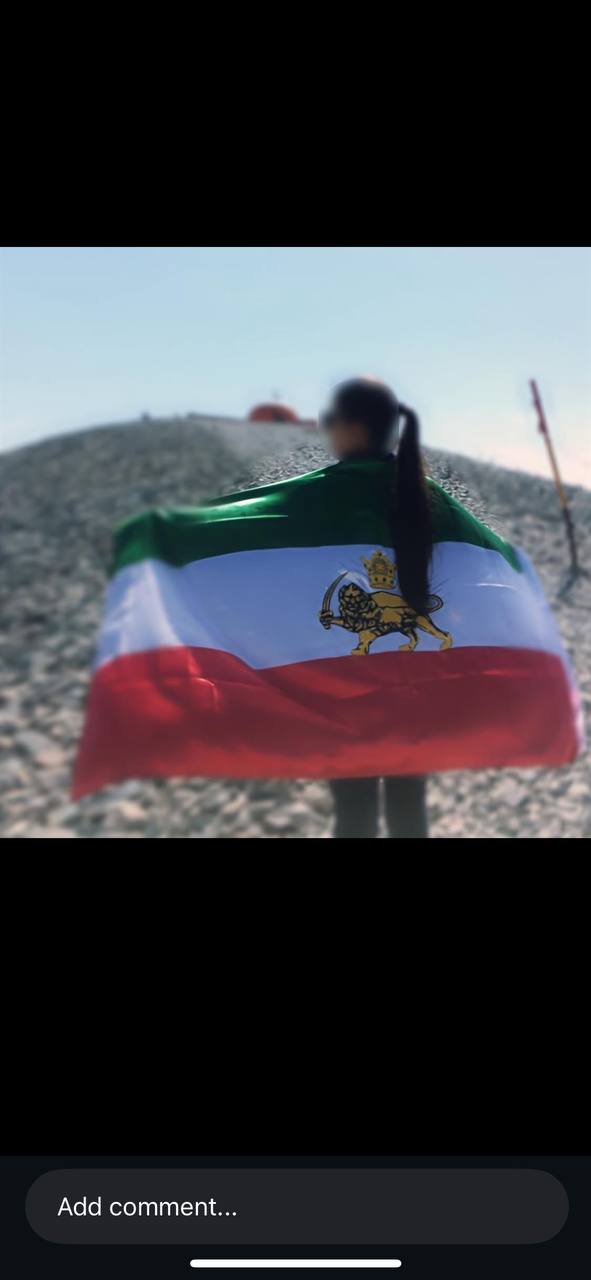 نسل زد، نمادهای ملی را سلاح مبارزه با جمهوری اسلامی کرده است