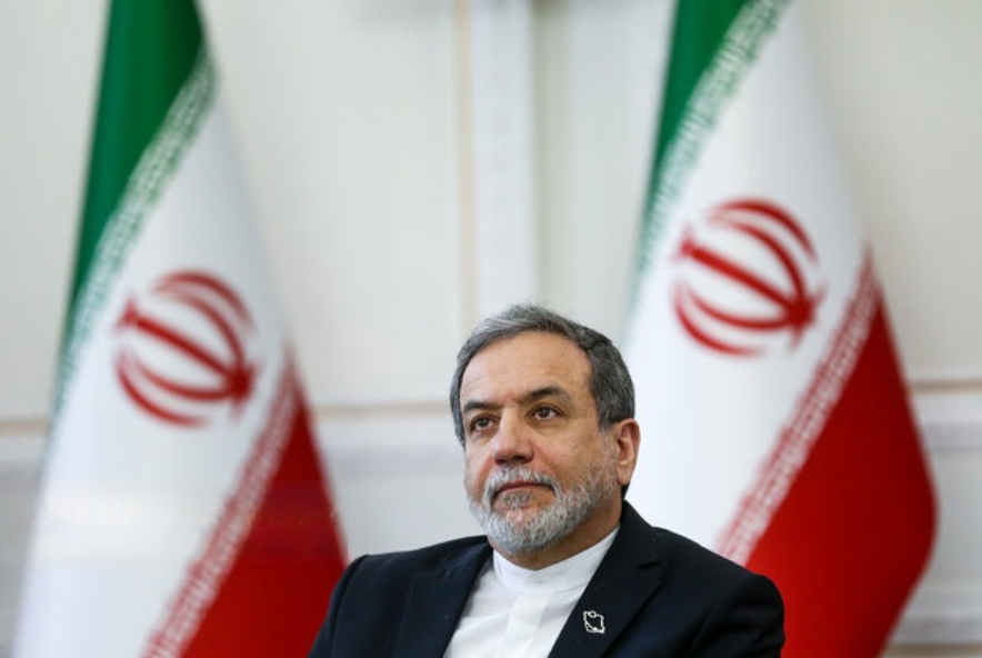 واکنش عراقچی به نگرانی‌ها از برنامه هسته‌ای جمهوری اسلامی: این یک بحث انحرافی است