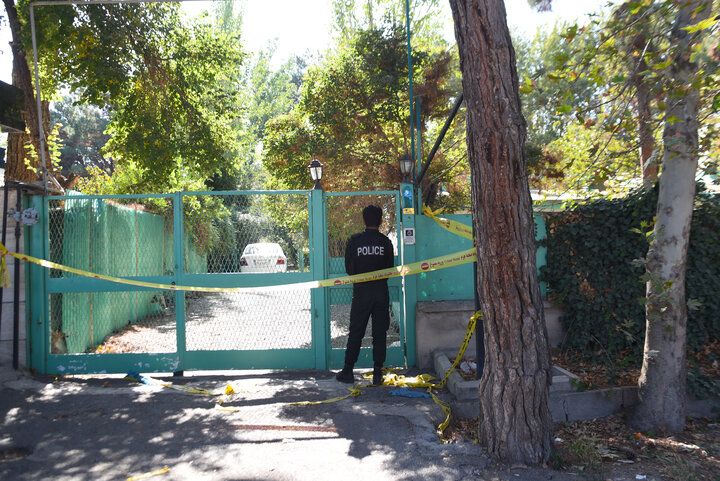 جزییاتی جدید از پرونده قتل داریوش مهرجویی و همسرش: دو نفر از متهمان کودک‌اند