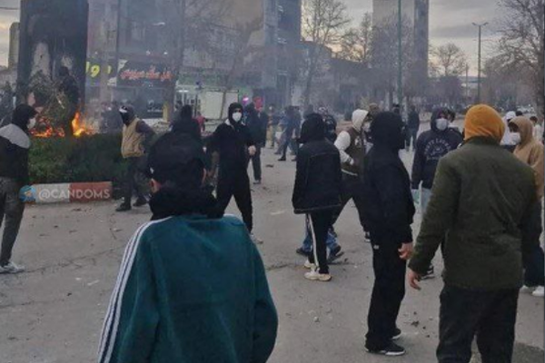 رسانه حکومت: ساعات شب برای اعتراض نیست، اغتشاش است