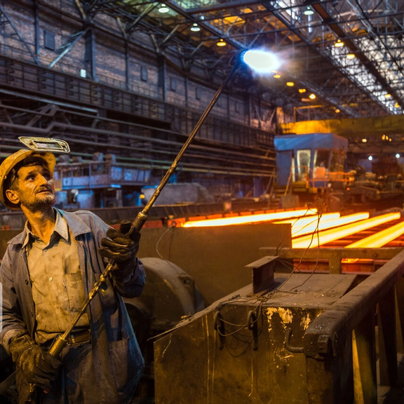 عضو هیات مدیره تولیدکنندگان فولاد:سال پیش سه میلیون تن فولاد در زنجیره مصرف و صادرات گم شد