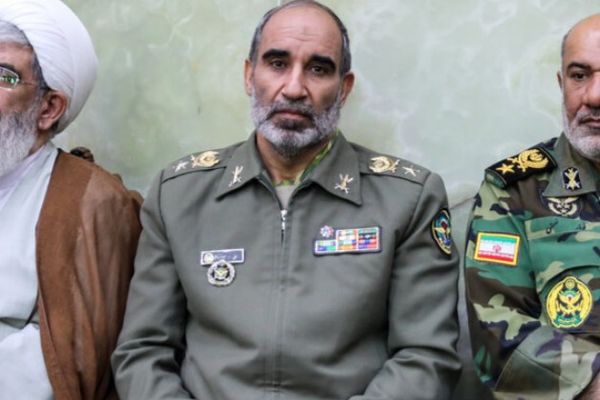 قائد جديد بالجيش الإيراني: مستعدون للرد على الأعداء بـ "قوات استشهادية"