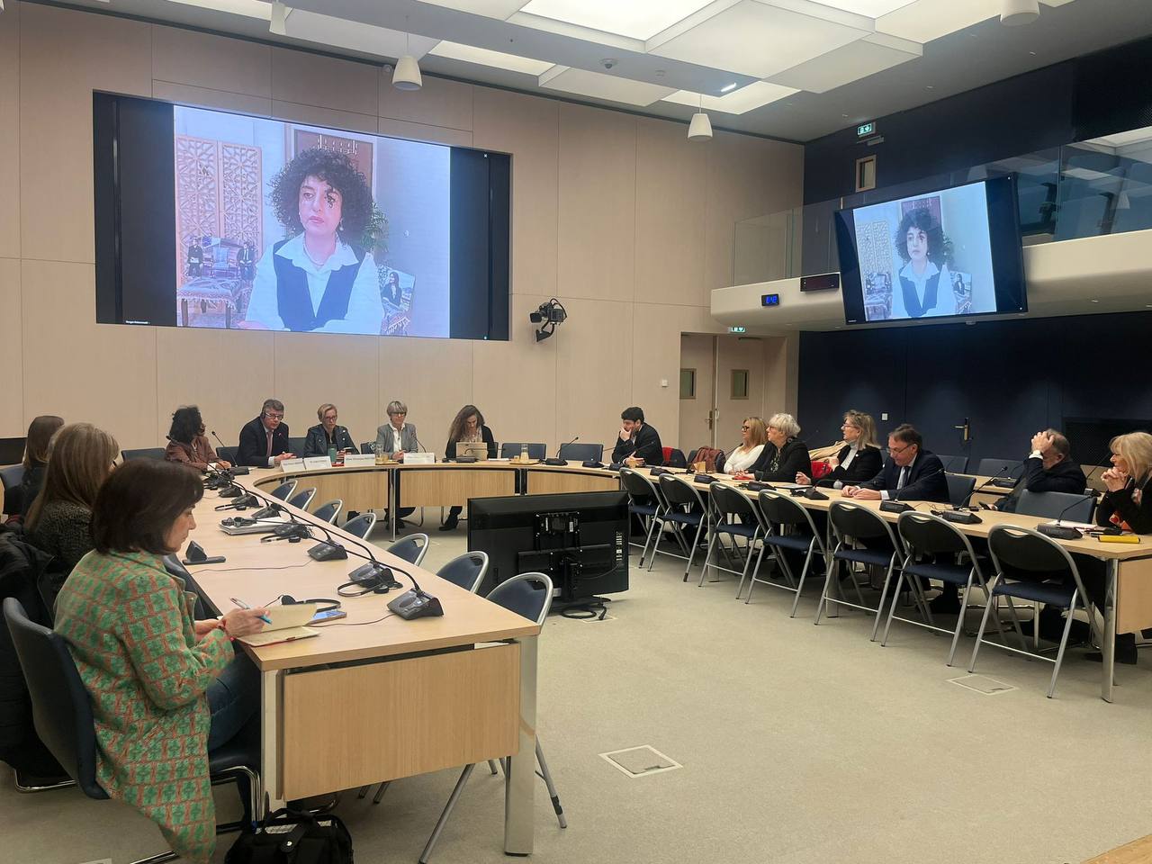 Nobel laureate demands global action on Iran's 'gender apartheid' 